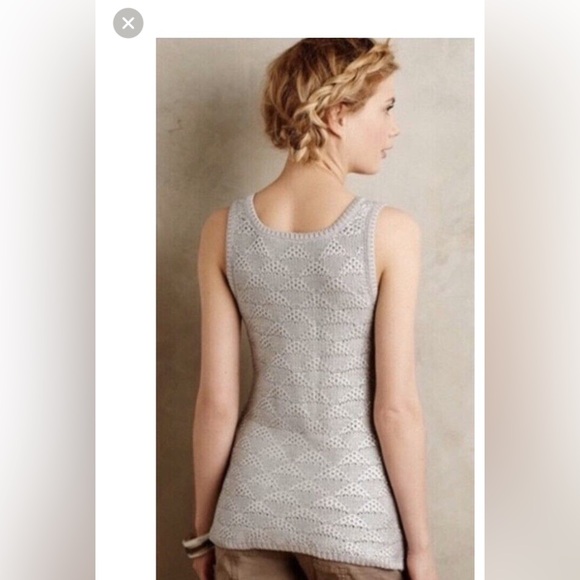 Anthropologie metallic classy  gray/silver size small top great condition - Picture 2 of 10